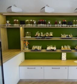 Smankerli Cukrászda & Kávézó