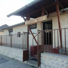 Sorompó büfé, Füzesabony - Külső kép