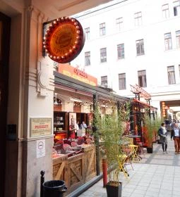 Spíler Shanghai - Gozsdu Udvar