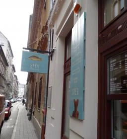 Stég - Halsütöde - Gozsdu Udvar