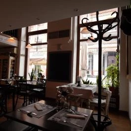 Stelázsi Kávézó, Étterem & Borbár, Budapest - Belső