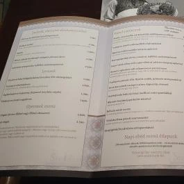 Stelázsi Kávézó, Étterem & Borbár, Budapest - Egyéb