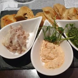 Stelázsi Kávézó, Étterem & Borbár, Budapest - Egyéb