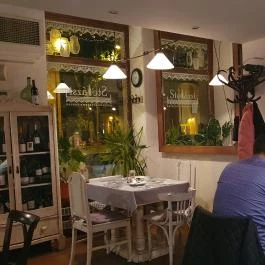 Stelázsi Kávézó, Étterem & Borbár, Budapest - Egyéb