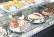 Stella Cukrászda Paks