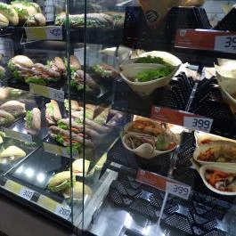 Sugár Pogácsa-Fornetti - Sugár Üzletközpont, Budapest - Étel/ital