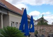 Süti, Nem Süti Vecsés