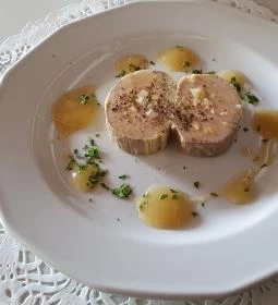 Szaletly Vendéglő & Kert