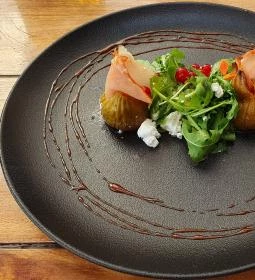 Szászi Birtok Viridárium Étterem