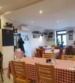 Szegediék Vendéglője