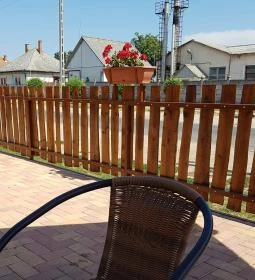 Szél Café Nyaloda & Faloda