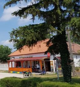 Szent János Retro Szórakozóhely