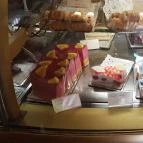 Szent Korona Cukrászda Soltvadkert - Étel/ital