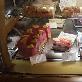 Szent Korona Cukrászda, Soltvadkert - Étel/ital