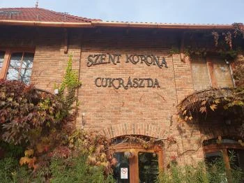 Szent Korona Cukrászda Szentes