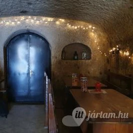 Szeredi Pincészet, Eger - Egyéb