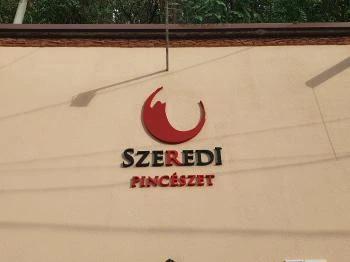 Szeredi Pincészet Eger