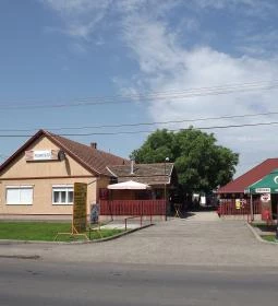 Szikora Kocsma & Pecsenyesütő