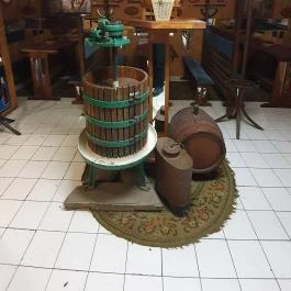 Szőlő Bár Bodrogkisfalud - Belső