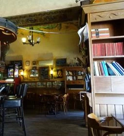 Szomjas Szerda Söröző Bisztró