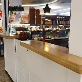 á table! - MOM Park, Budapest - Belső