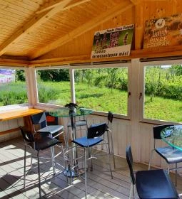 Tamás Vinotéka & Delikátesz