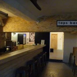 Taps Bár, Budapest - Belső
