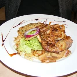 Tárlat Étterem, Mór - Étel/ital