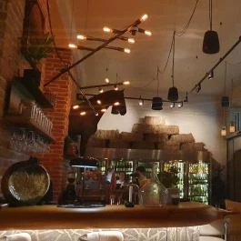 Tati, Budapest - Egyéb