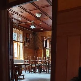 Taverna Söröző & Pizzéria Abony - Belső