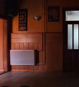 Taverna Söröző & Pizzéria