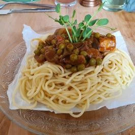 Tejjel Mézzel Étterem, Göncruszka - Egyéb