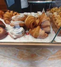 Temesvári & Kádár Pékség & Cukrászat