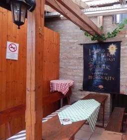 Templomkert Vendéglő