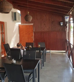 Tiszatáj Vendéglő 