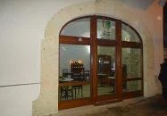 Tokaji Borbarátnők Borboltja Mád