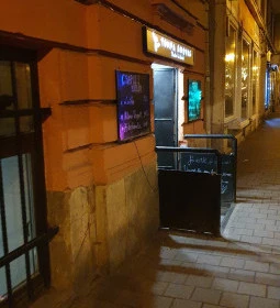 Tompa Angyal Bisztró & Kávézó