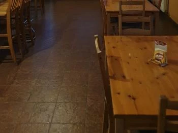 Tornácos Söröző Érd