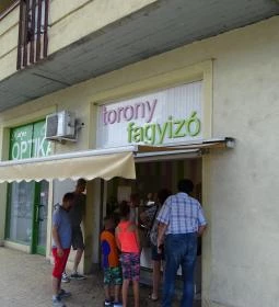 Torony Fagyizó