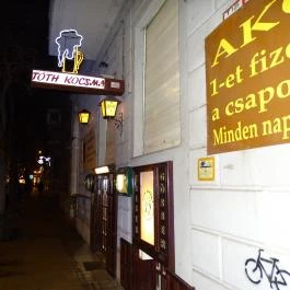 Tóth Kocsma, Budapest - Külső kép