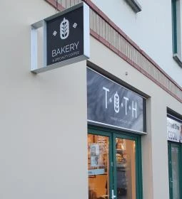Tóth Bakery & Specialty Coffee