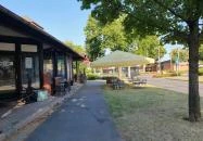 Tres Cafe & Bar Paks
