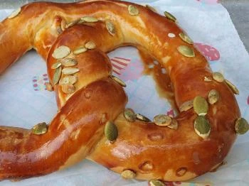 Tücsi-Süti Cukrászda Törökbálint