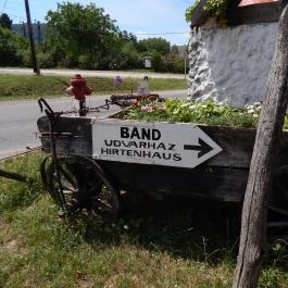 Udvarház Étterem , Bánd - Egyéb