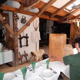 Udvarház Étterem , Bánd - Egyéb