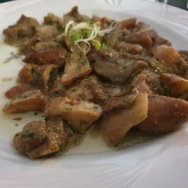 Új-Budavár-Lak Vendéglő Budapest - Étel/ital