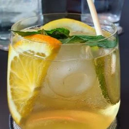 Újváros Bisztró Szarvas - Egyéb