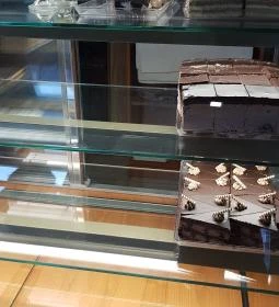 Ulveczki Kézműves Cukrászda & Kávézó