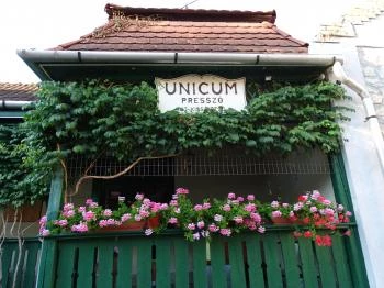 Unicum Presszó Mád