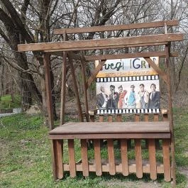 Üvegtigris Büfé, Tinnye - Egyéb